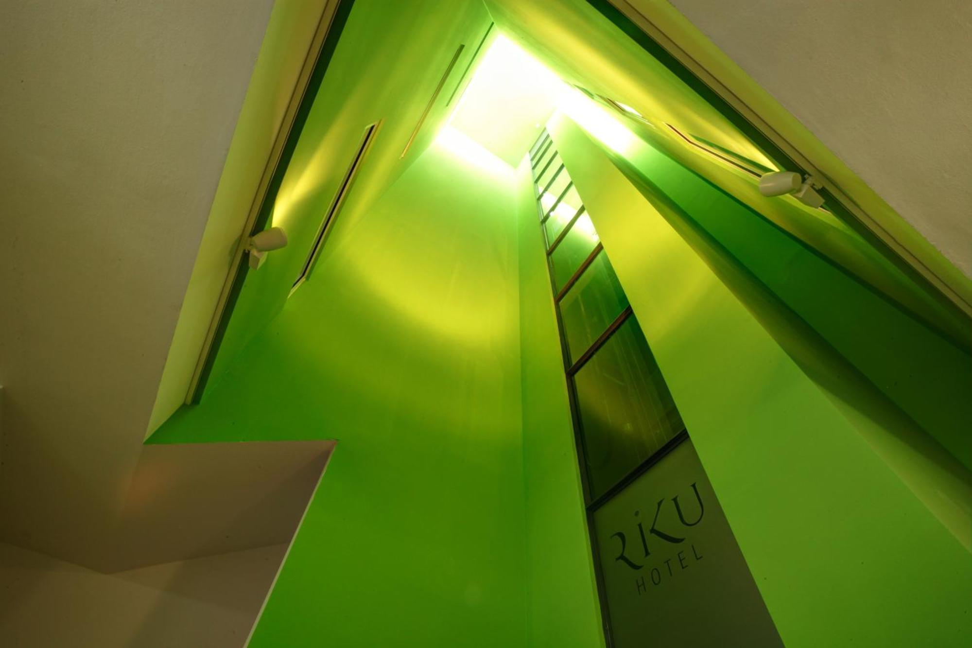 Riku Hotel Neu-Ulm Buitenkant foto