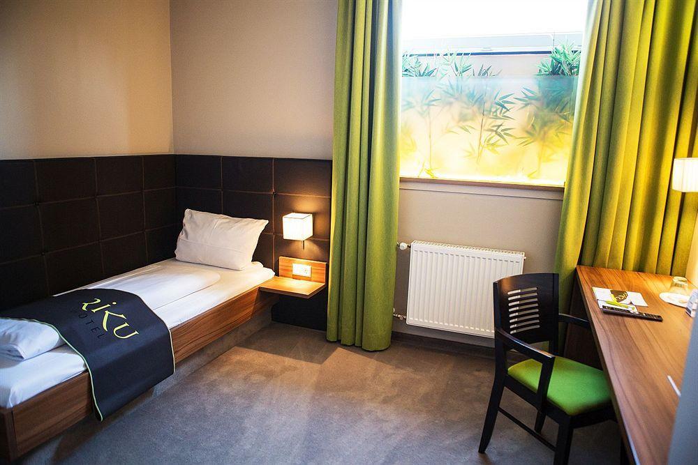 Riku Hotel Neu-Ulm Buitenkant foto