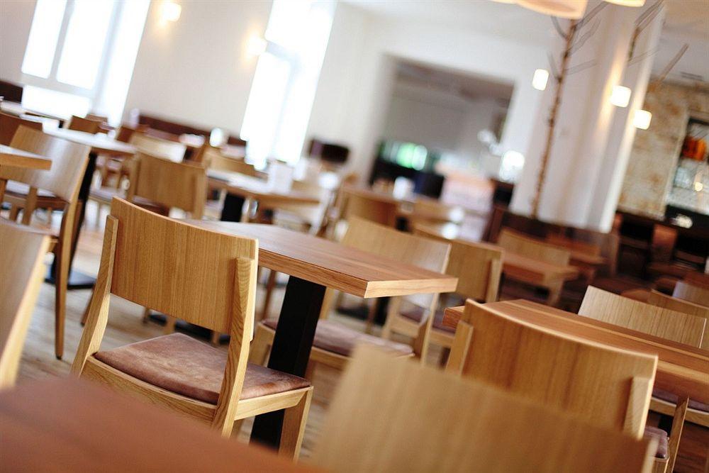 Riku Hotel Neu-Ulm Buitenkant foto