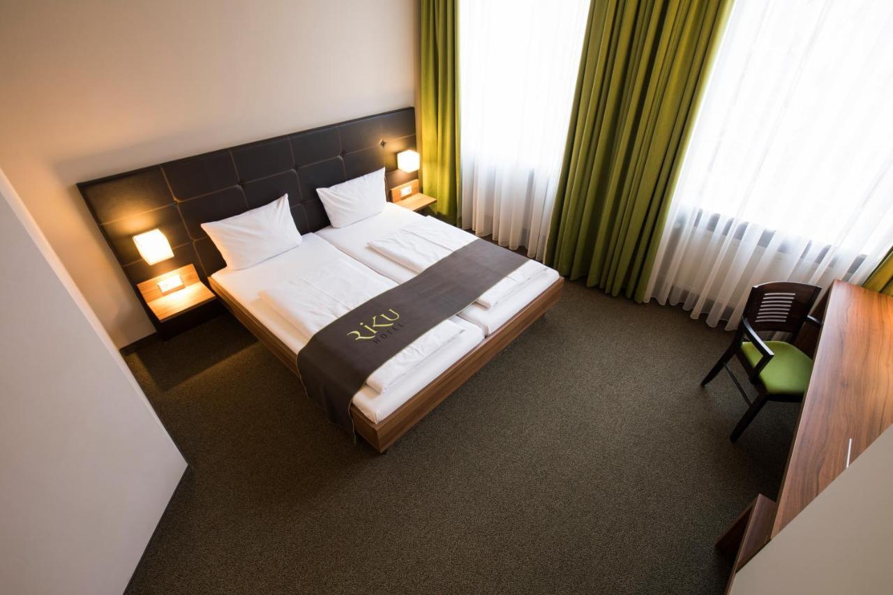 Riku Hotel Neu-Ulm Buitenkant foto