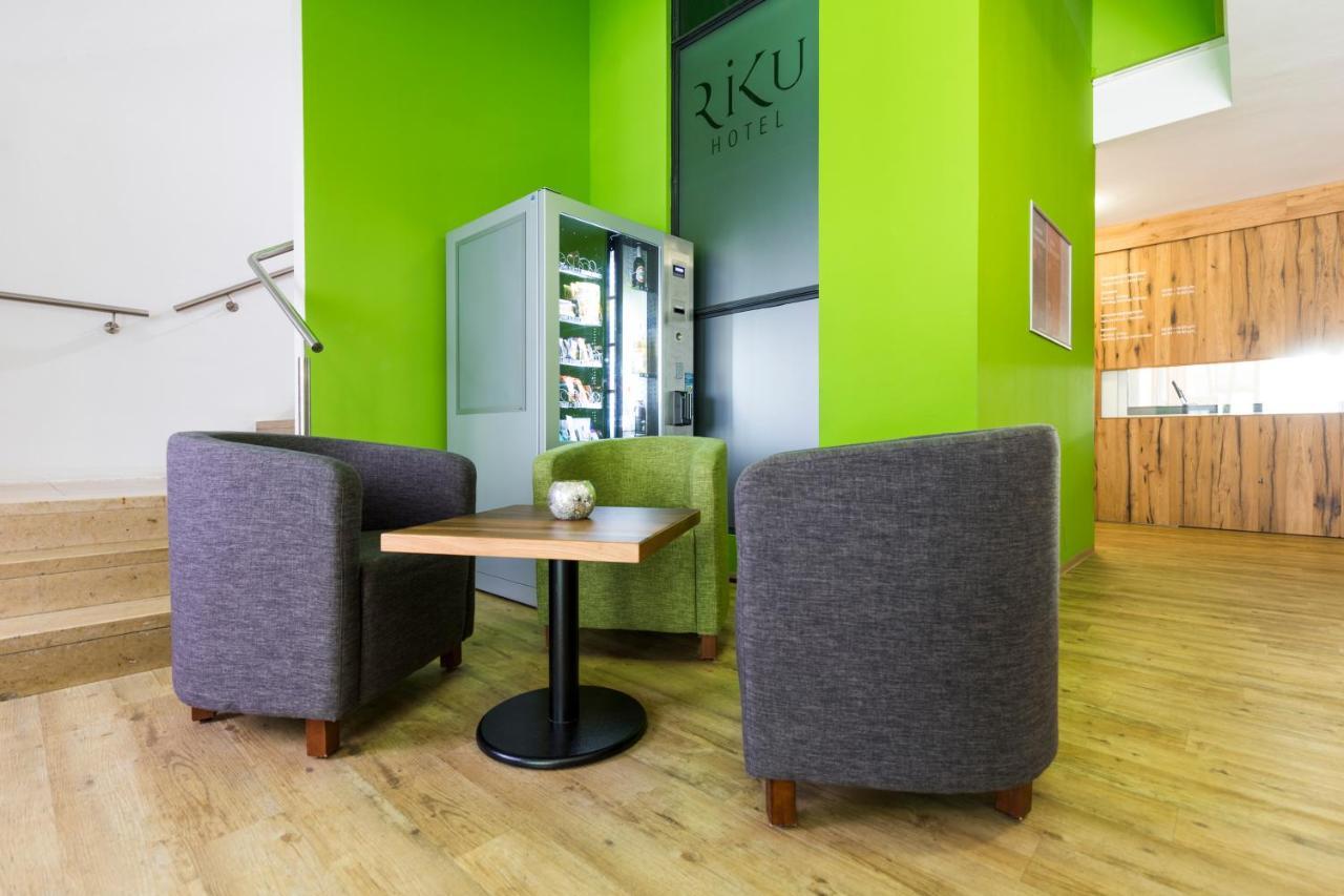 Riku Hotel Neu-Ulm Buitenkant foto