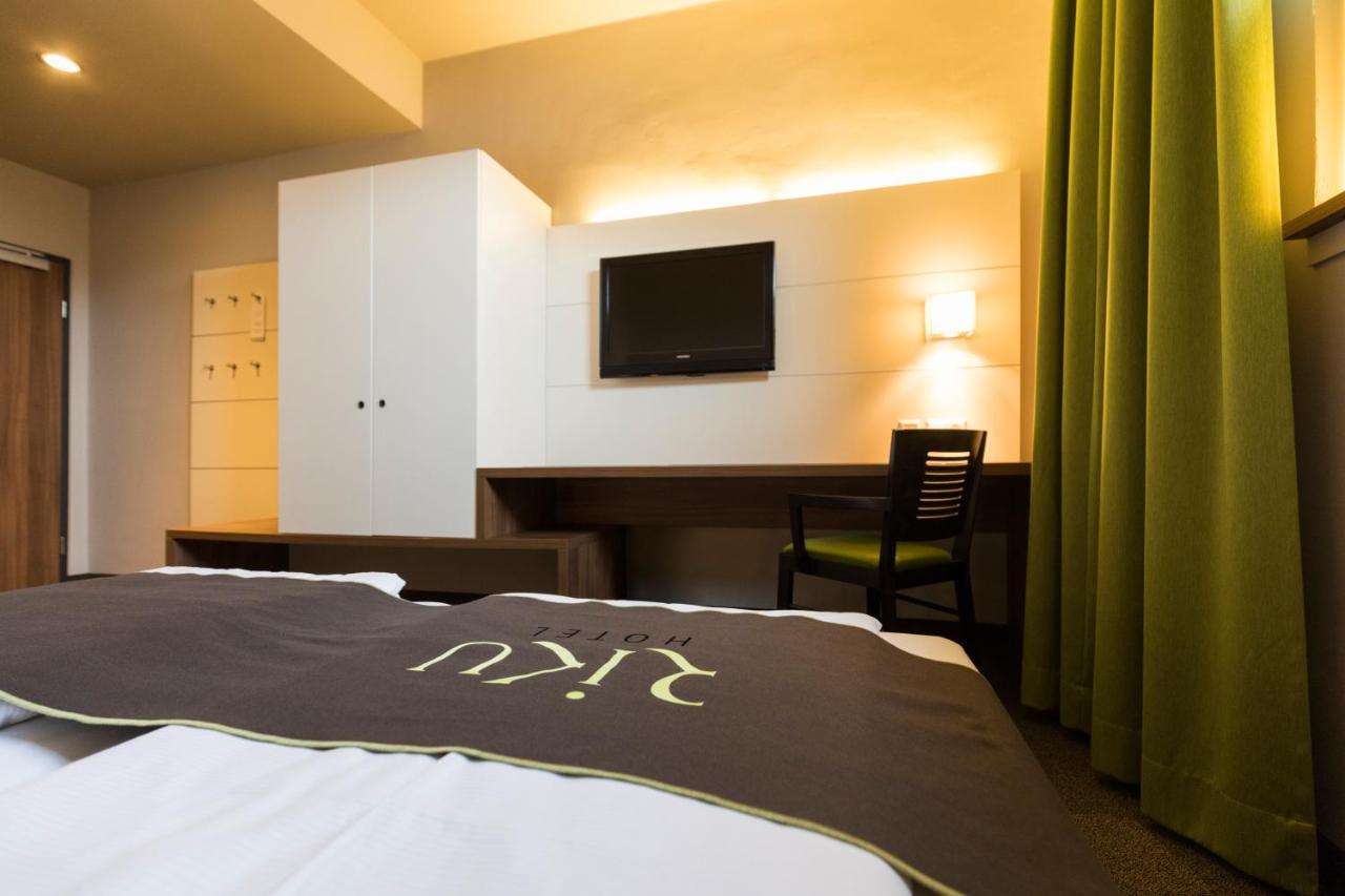 Riku Hotel Neu-Ulm Buitenkant foto